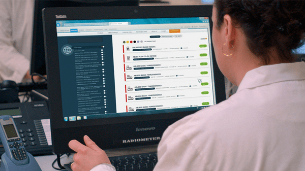 装置使用状況の把握とリモートサポート